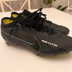 New Nike Mercurial Air Zoom size 7.5M soccer cleats
